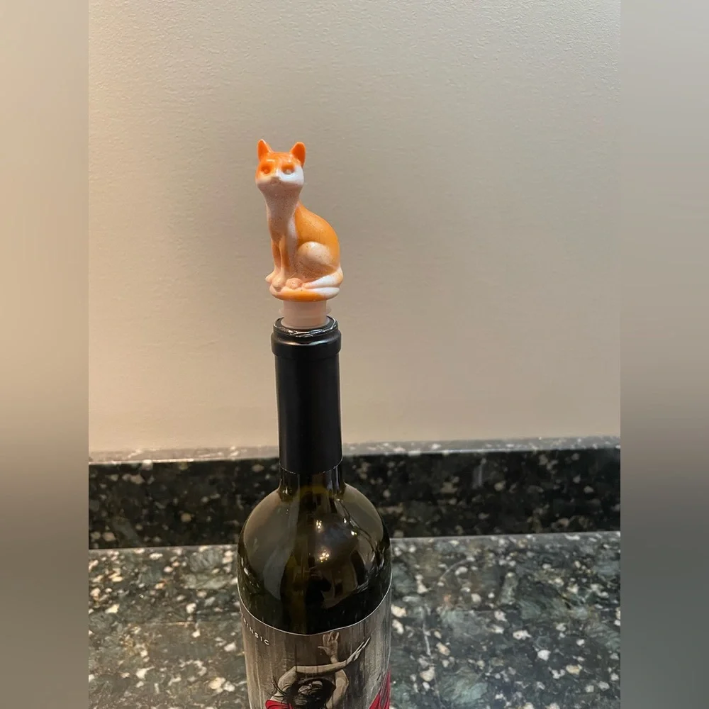 Orange And White Kitty Homemade Wine Bottle Stopper - Picture 1 of 5